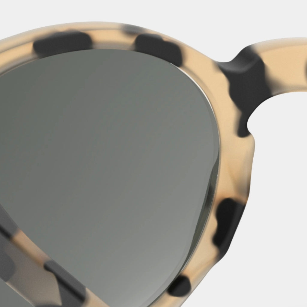 Light Tortoise Sunglasses with Cream and Black and Circle Shape in Amsterdam Netherlands