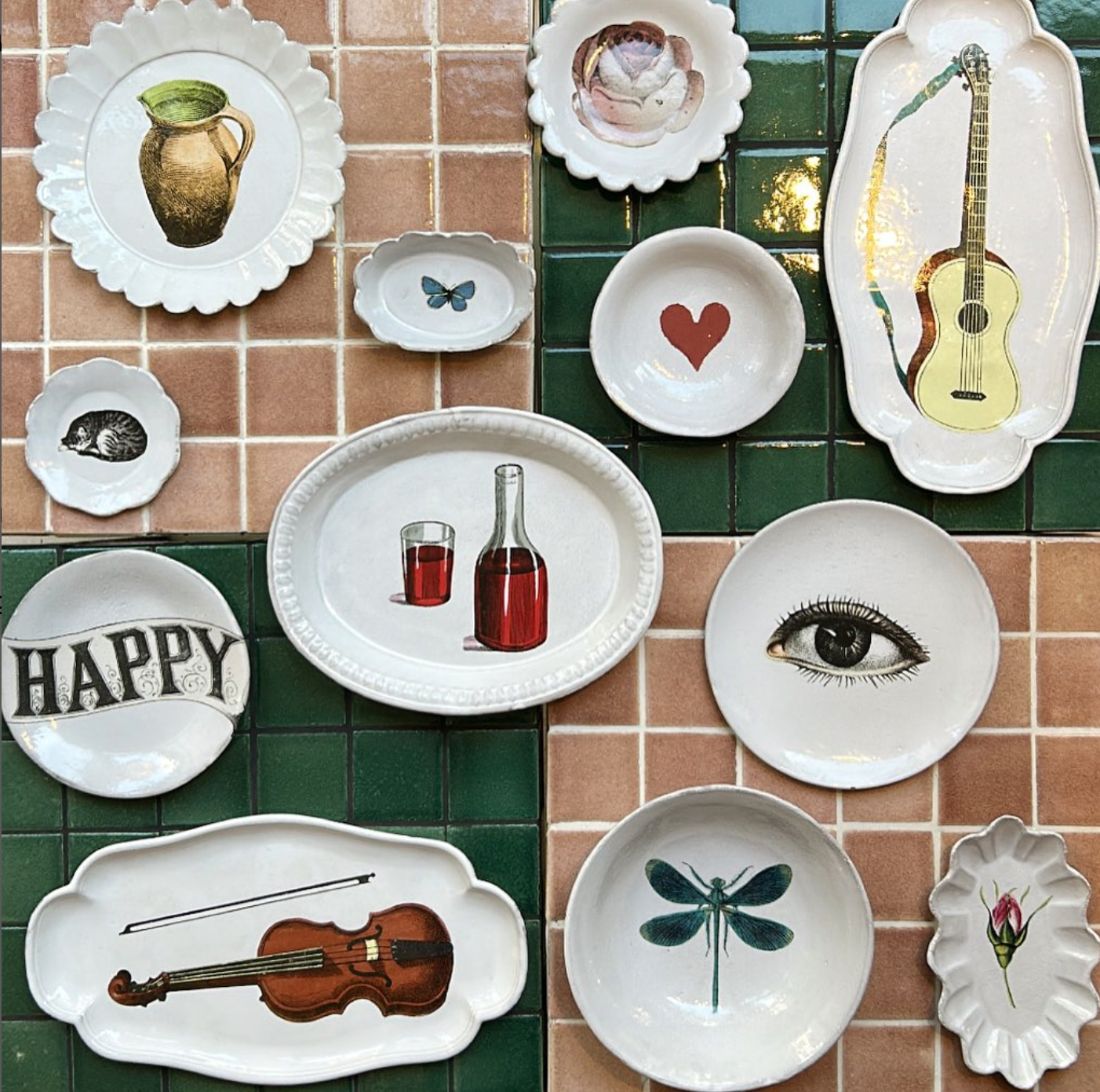 Happy Dish by Astier de Villatte x John Derian – MaisonNL Happy Dish by Astier de Villatte x John Derian – MaisonNL
