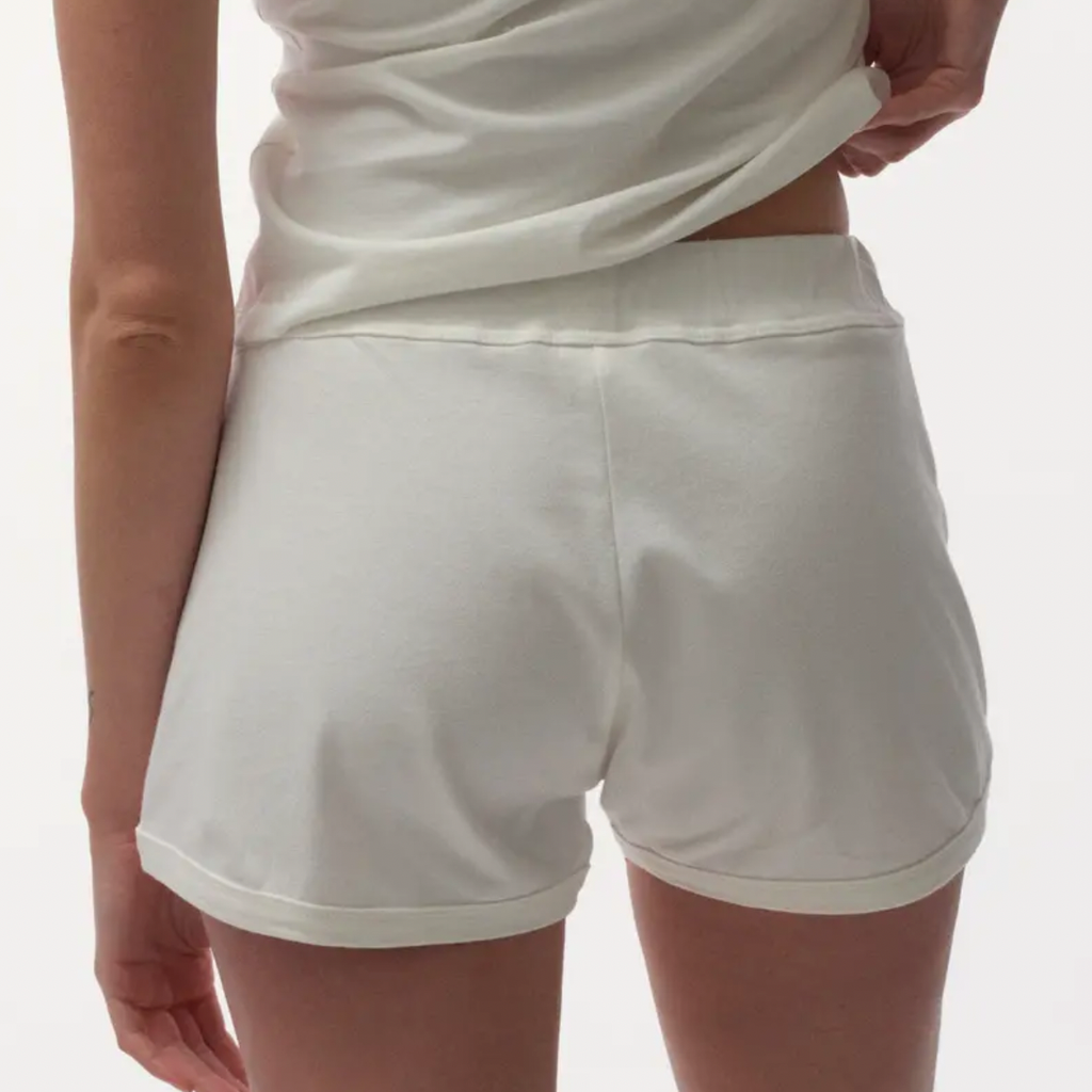 Concept Store in Amsterdam met Love Stories met de Perry Jersey White Shorts